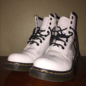 Dr. Martens / White